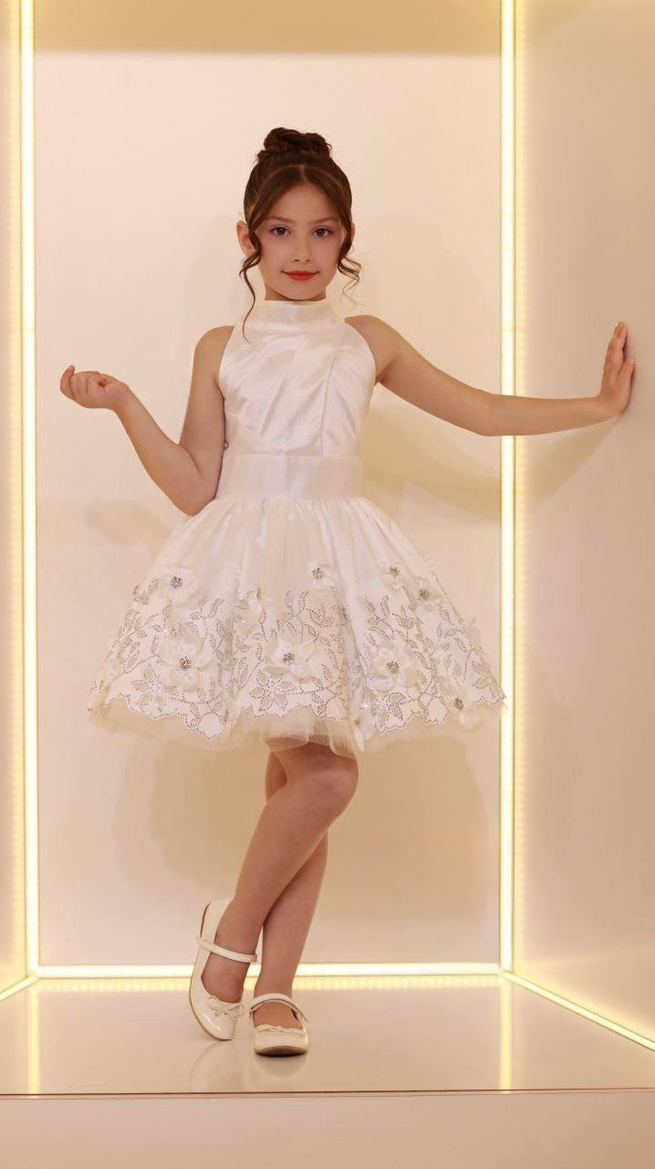 Dress with Veil – 2025 Collection